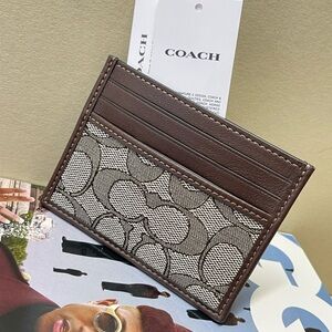 (new+tag+box) Coach Signature Monogram Card Holder Jacquard Brown